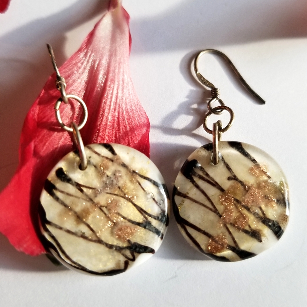 Glass earrings white discs dark brown almost black zigzag sparkly gold
